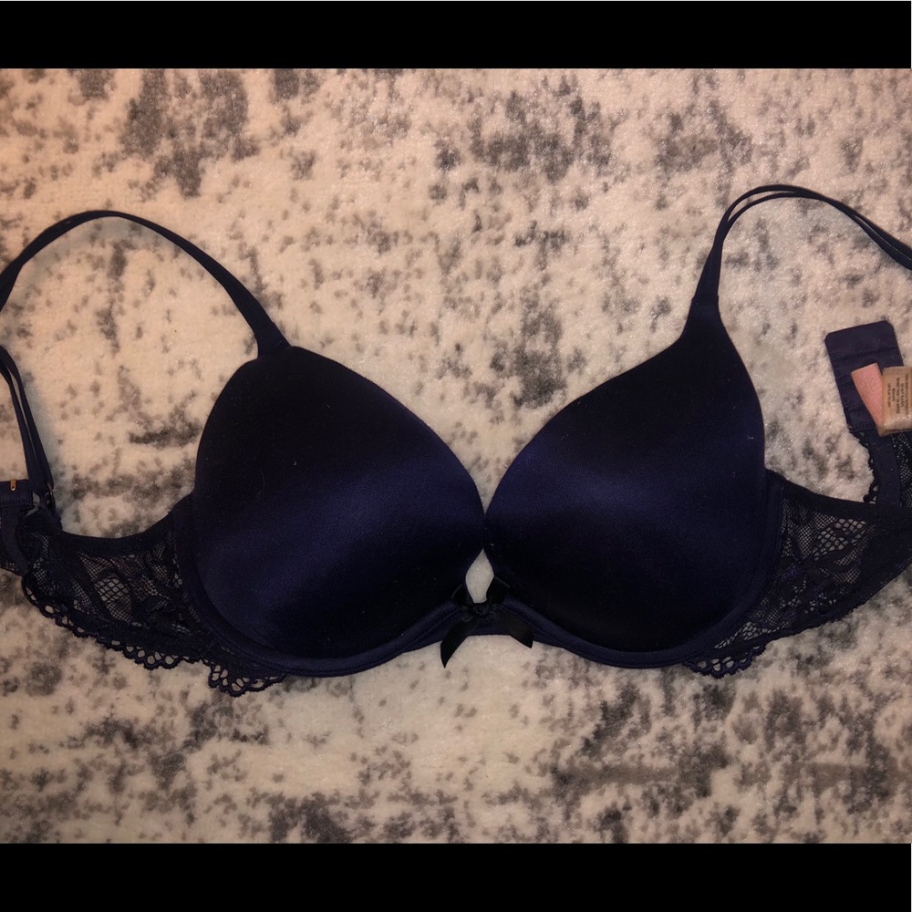 Victoria Secrets bra